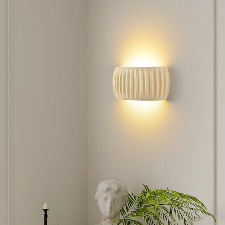 Cream_Pleated_Wall_Lamp_04