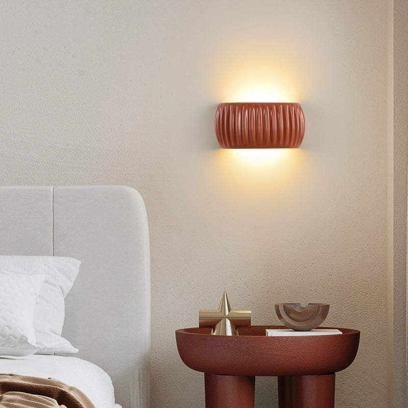 Cream_Pleated_Wall_Lamp_05