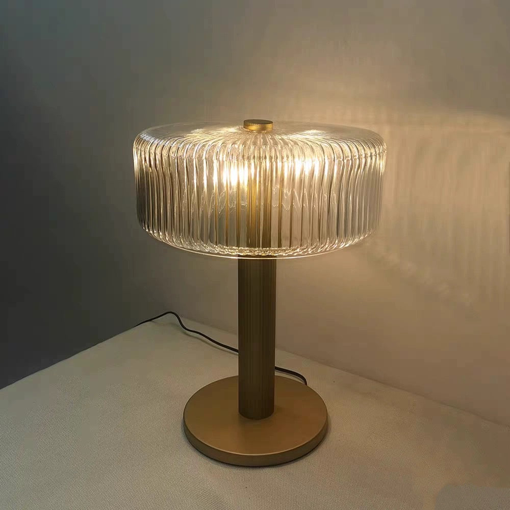 Creative_Malkin_Table_Lamp_2