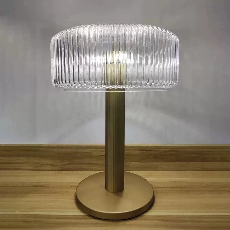 Creative_Malkin_Table_Lamp_4