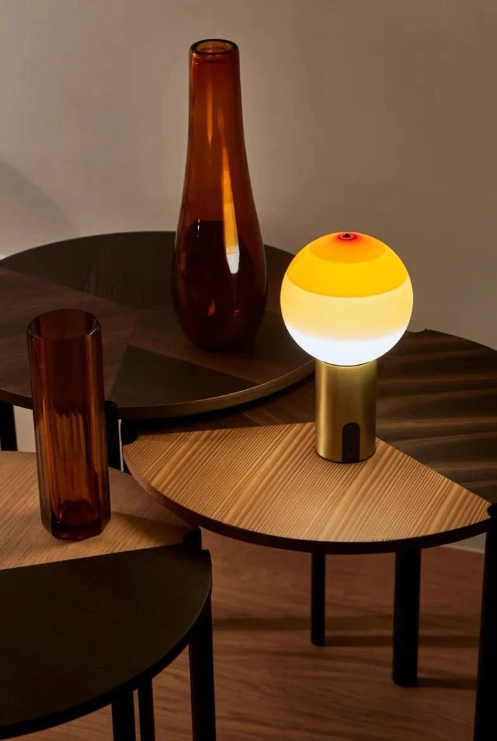 Dipping_Table_Lamp_10