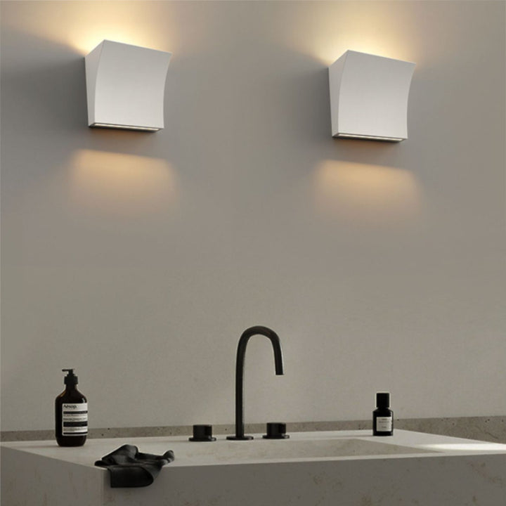 Double_Exit_Wall_Lamp_08