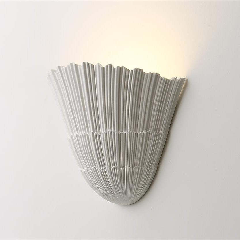 Elfa_Scallops_Wall_Lamp__17