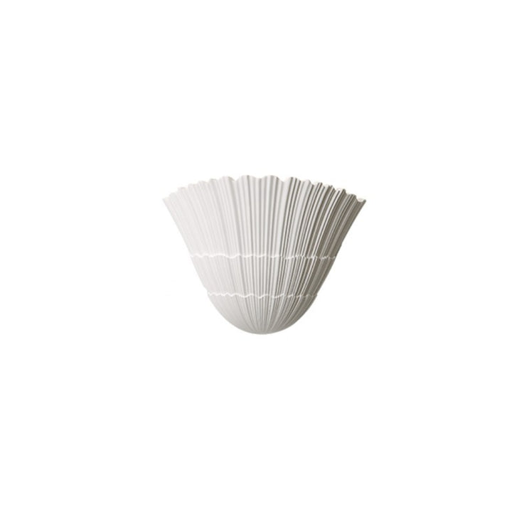 Elfa_Scallops_Wall_Lamp__21