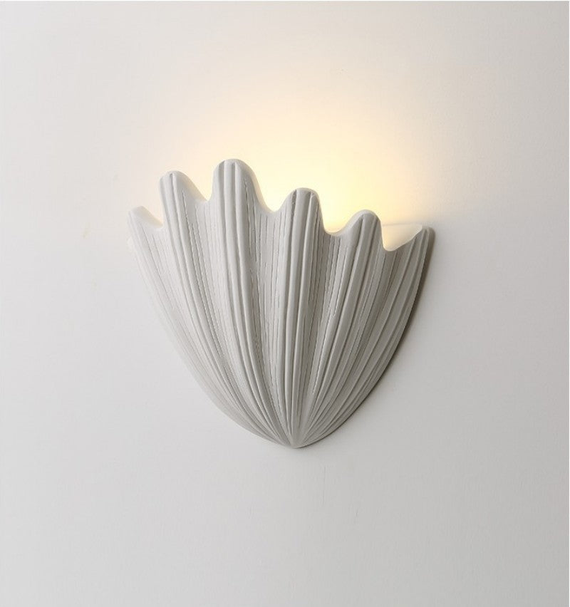 Elfa_Scallops_Wall_Lamp__6