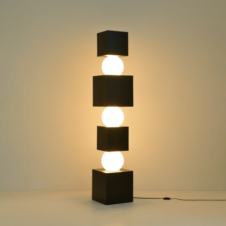 Endless_Column_Floor_Lamp_4