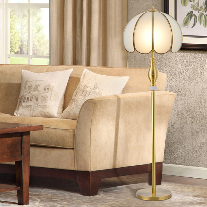 European-Style_Copper_Floor_Lamp_ 2