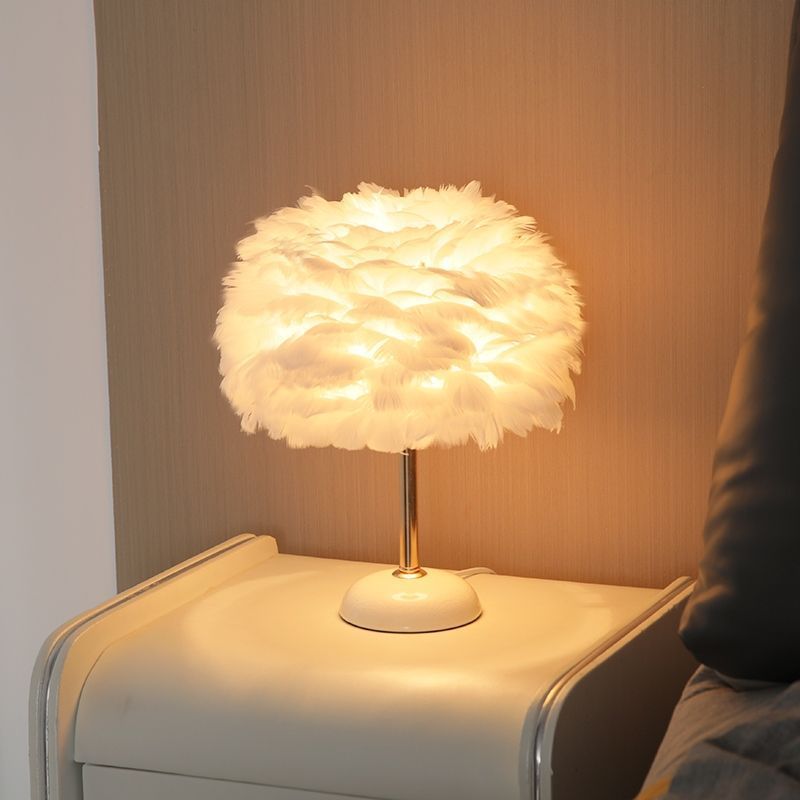 Feather_Table_Lamp_12
