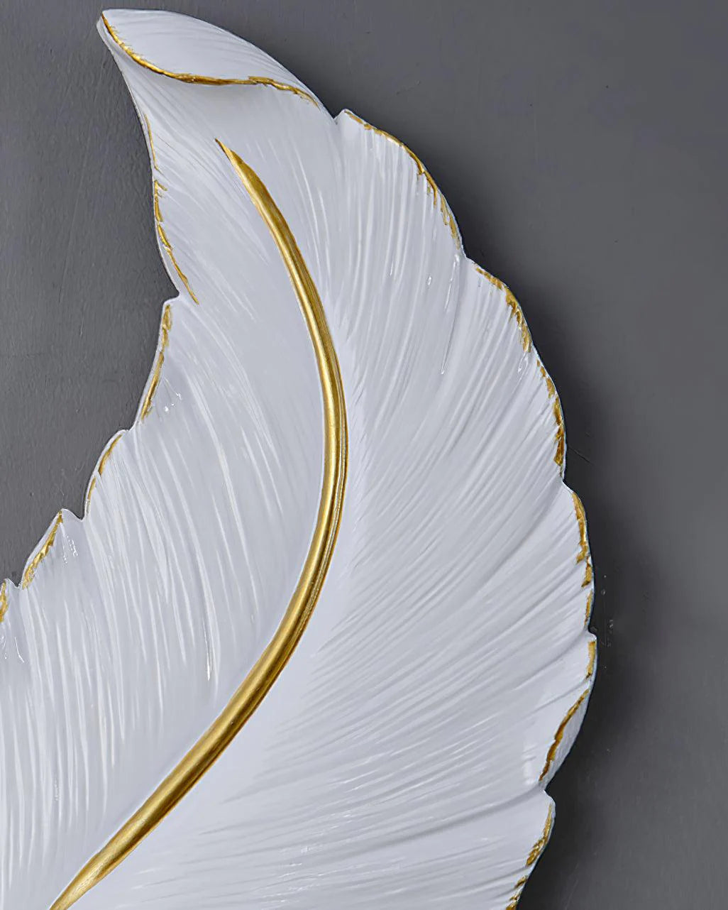 Feather wall lamp details