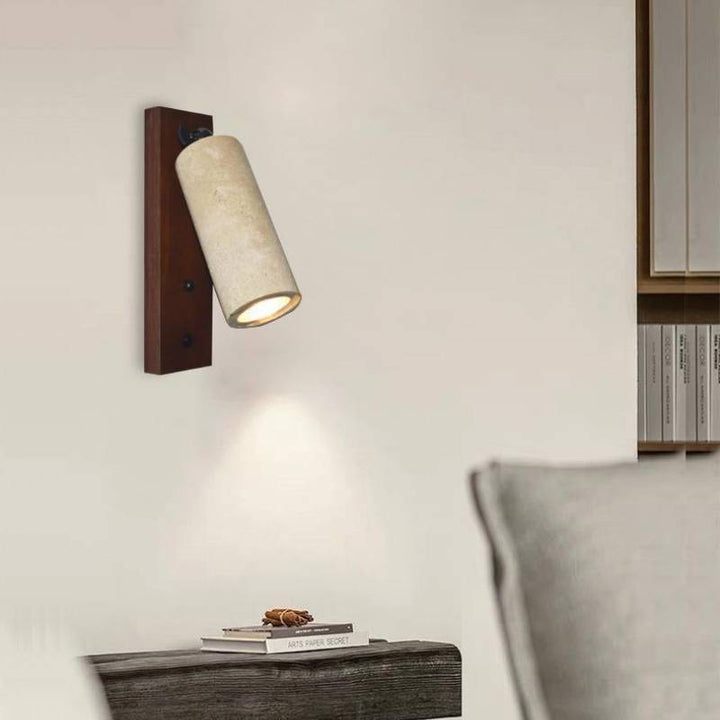 Felgris Wall Lamp