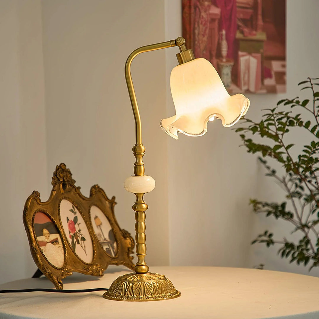 Floral_Vintage_Desk_Lamp_02