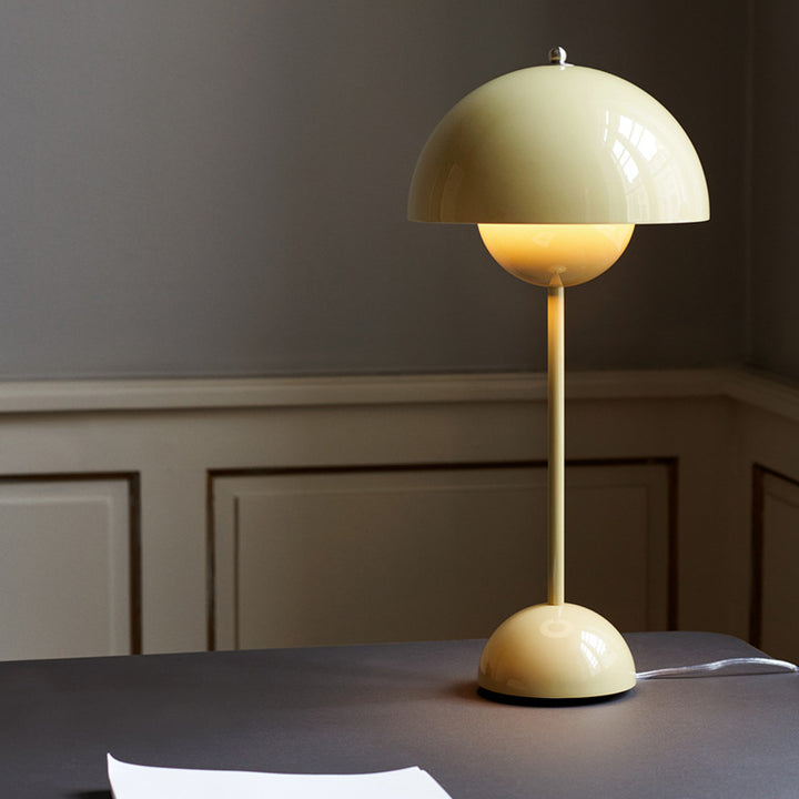 Flowerpot Table Lamp