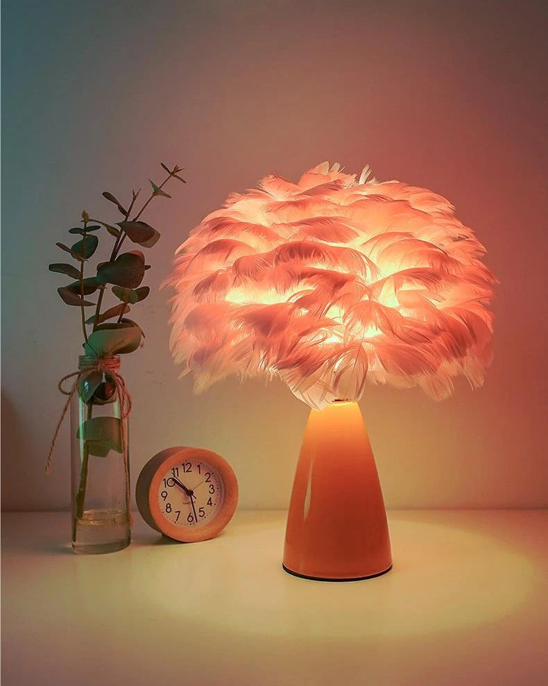 French_Feather_Table_Lamp_15