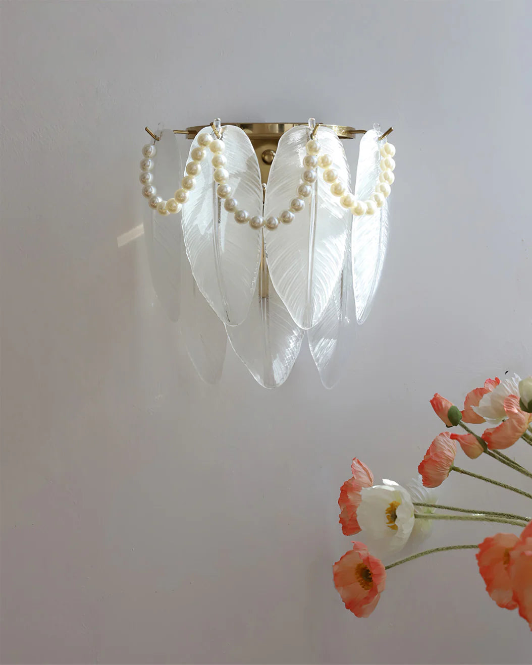 French_Pearl_Feather_Wall_Lamp_8
