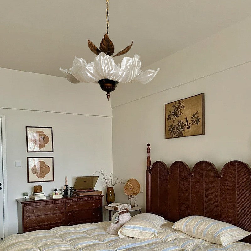 French_Saffron_Pendant_Lamp_13