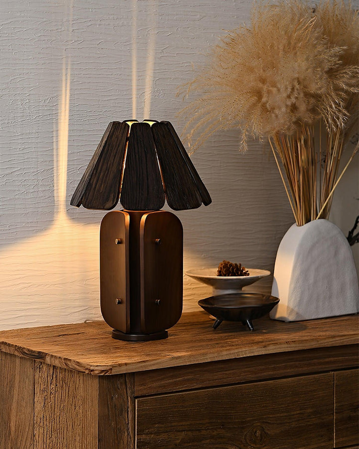 Fugama_Table_Lamp_13