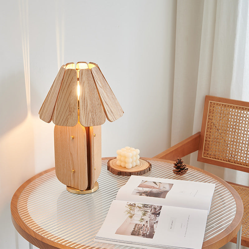 Fugama_Table_Lamp_5