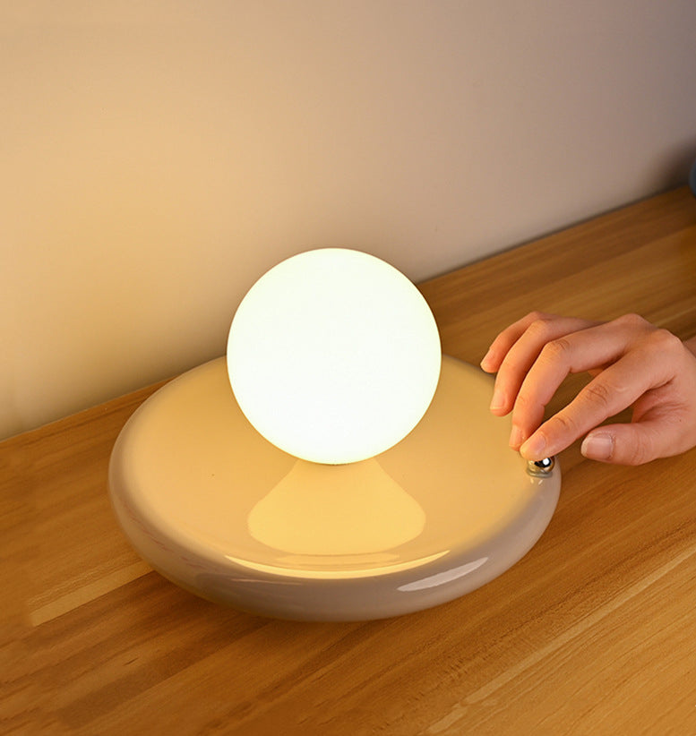 Giet Table Lamp