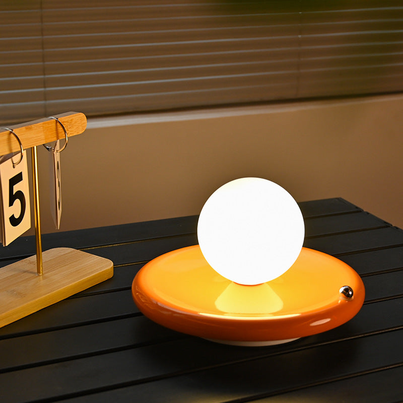 Giet Table Lamp