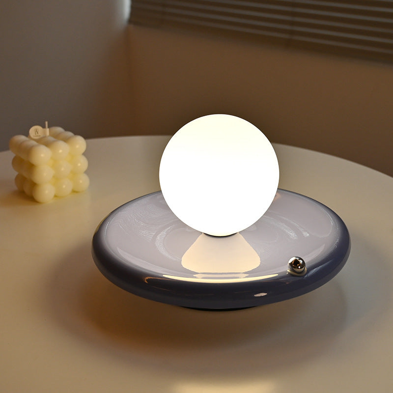 Giet Table Lamp