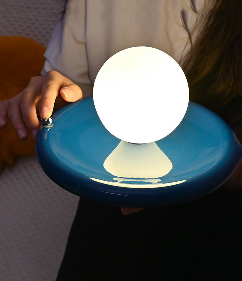 Giet Table Lamp