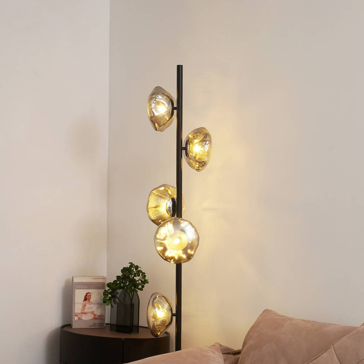 Glass_Petals_Floor_Lamp_32