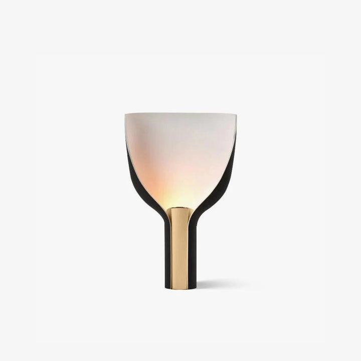 Half-Funnel_Table_Lamp_1