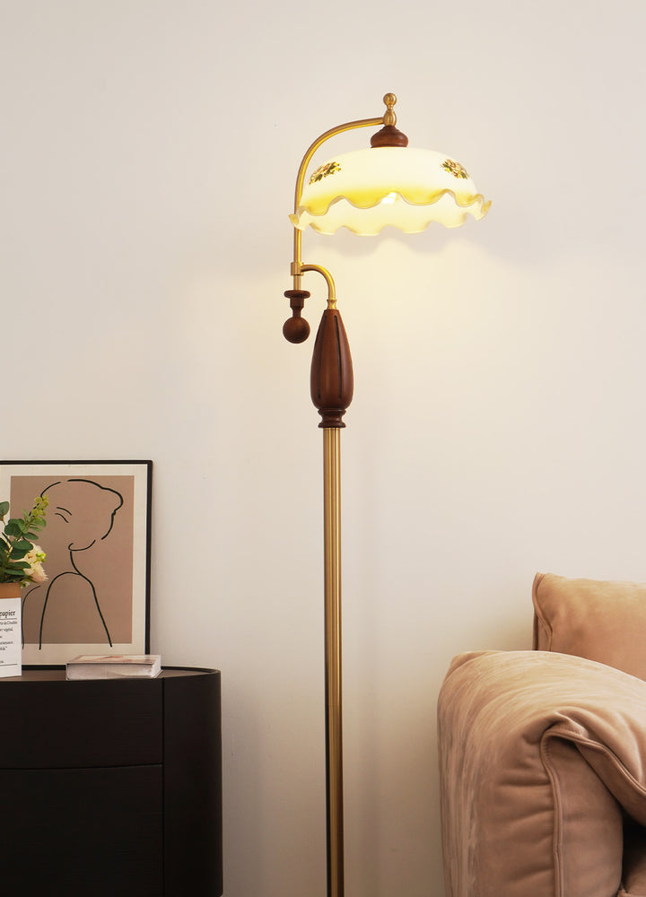 Heritage_Bloom_Floor_Lamp_2