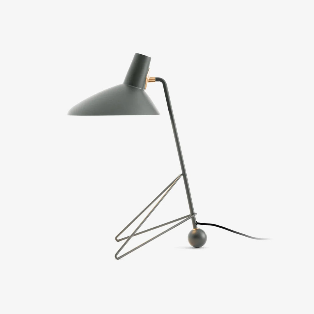 Hie_Triangular_Table_Lamp_6