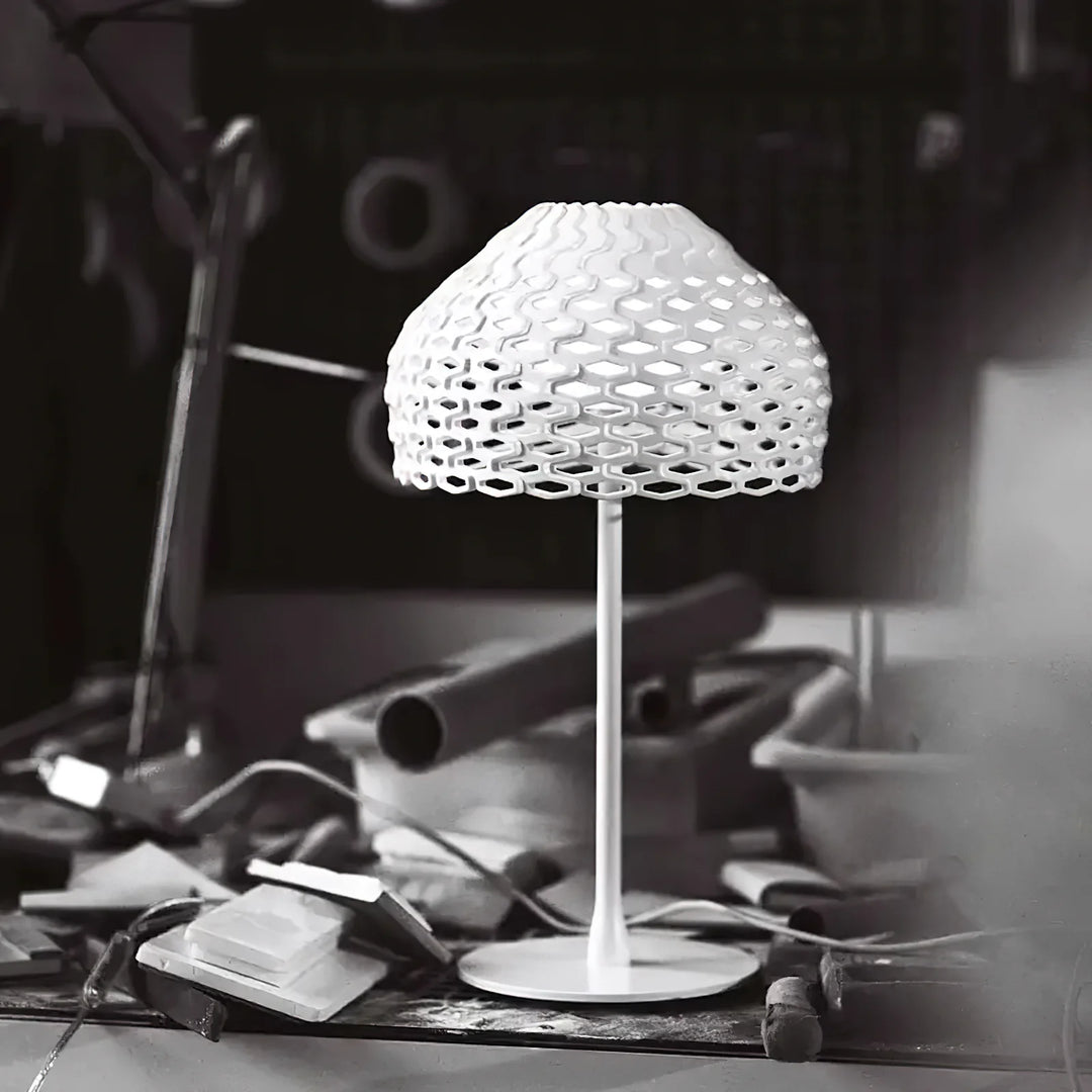 Honeycomb_Table_Lamp_8