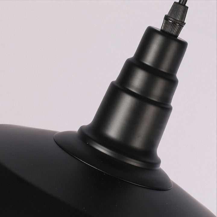 the black lamp body of the retro pendant light