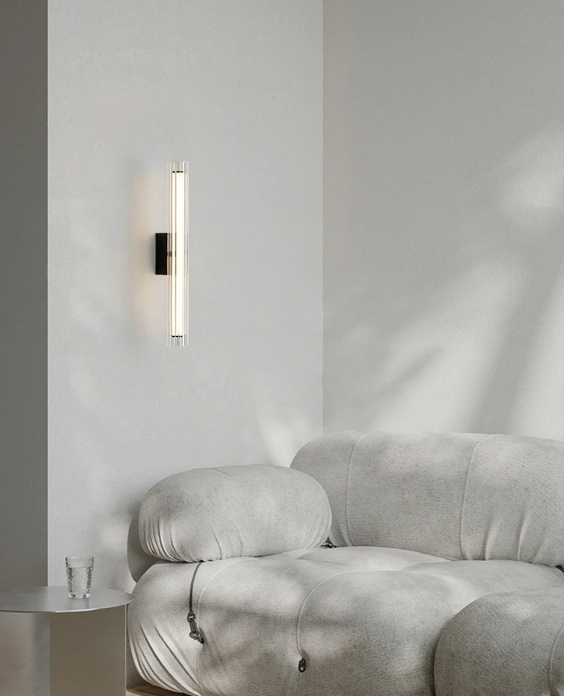 Italian_Minimalist_Wall_Lamp_2