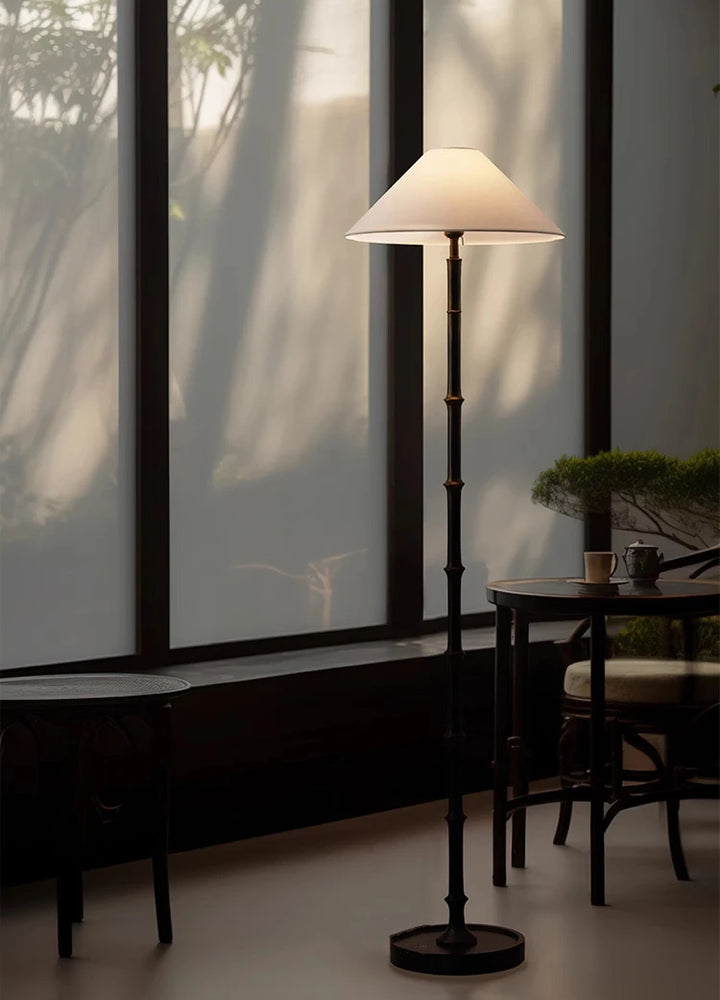 LAY_Floor_Lamp_4