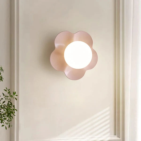 La_Fleur_Wall_Lamp_10