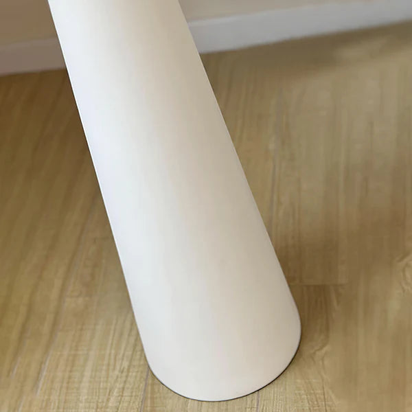 the lamp post of this leading edge floor lamp