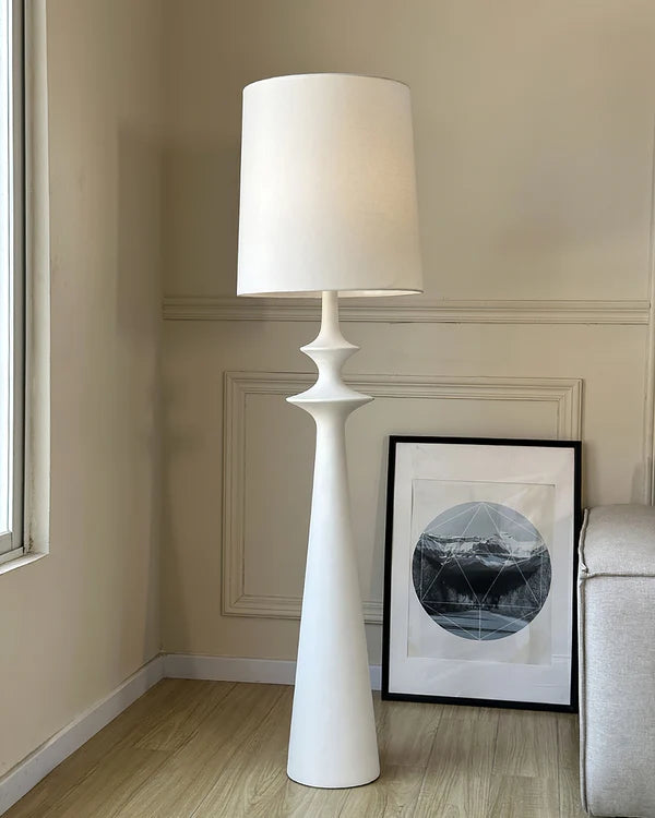 Leading Edge Floor Lamp 5