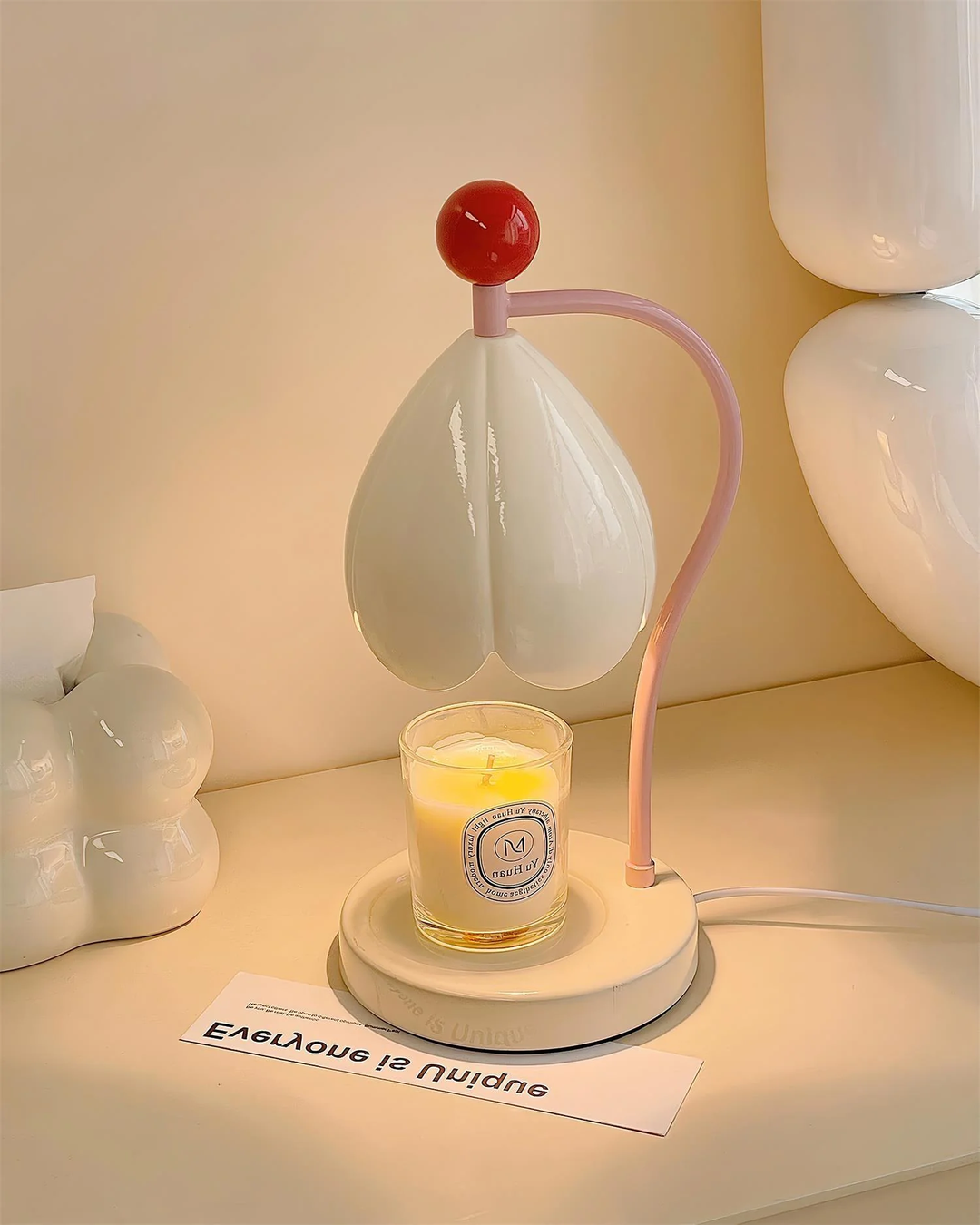 Lily_Candle_Warm_Lamp_03