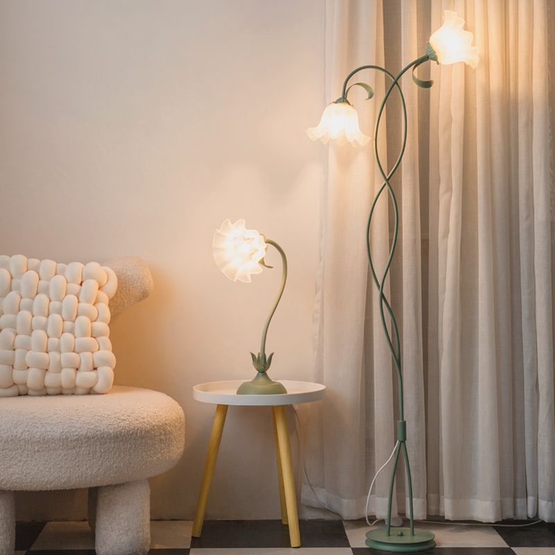 Lily Floral Floor Lamp 10