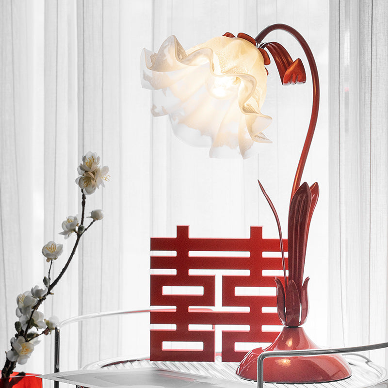 Lily Floral Table Lamp Red 3