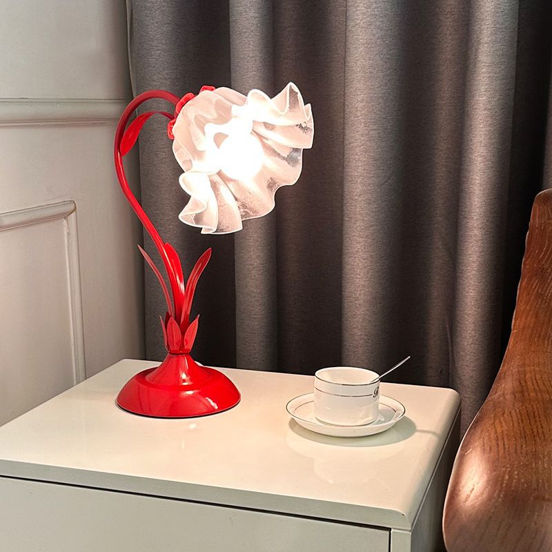 Lily Floral Table Lamp Red 7