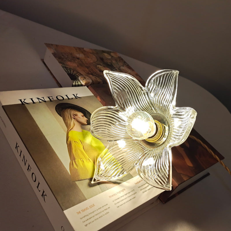 Lily Pendant Light 6