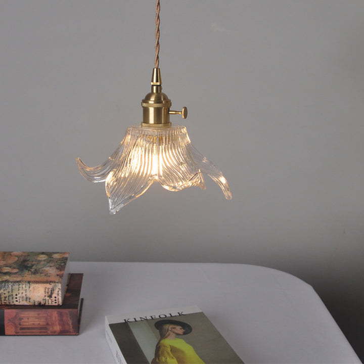 Lily Pendant Light 8