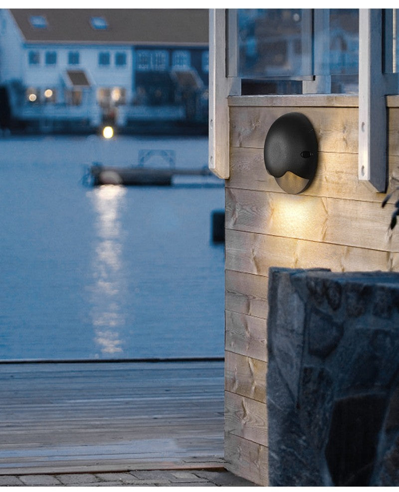 Low_Profile_Outdoor_Path_Light__12