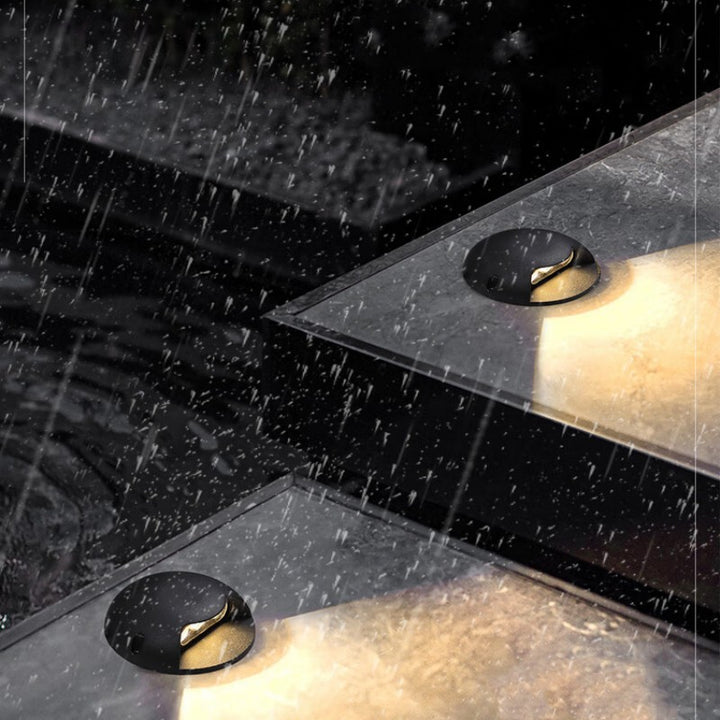 Low_Profile_Outdoor_Path_Light__13