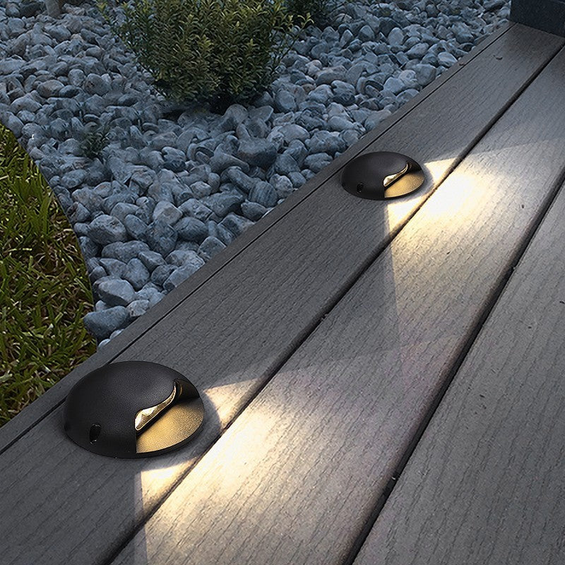 Low_Profile_Outdoor_Path_Light__14