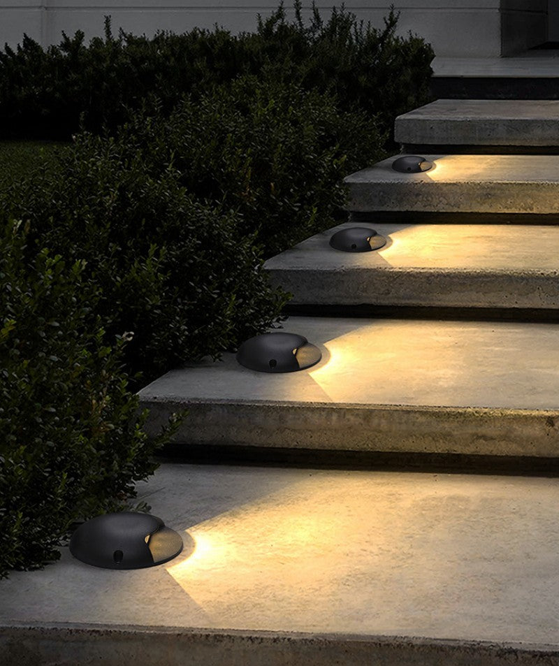 Low_Profile_Outdoor_Path_Light__8