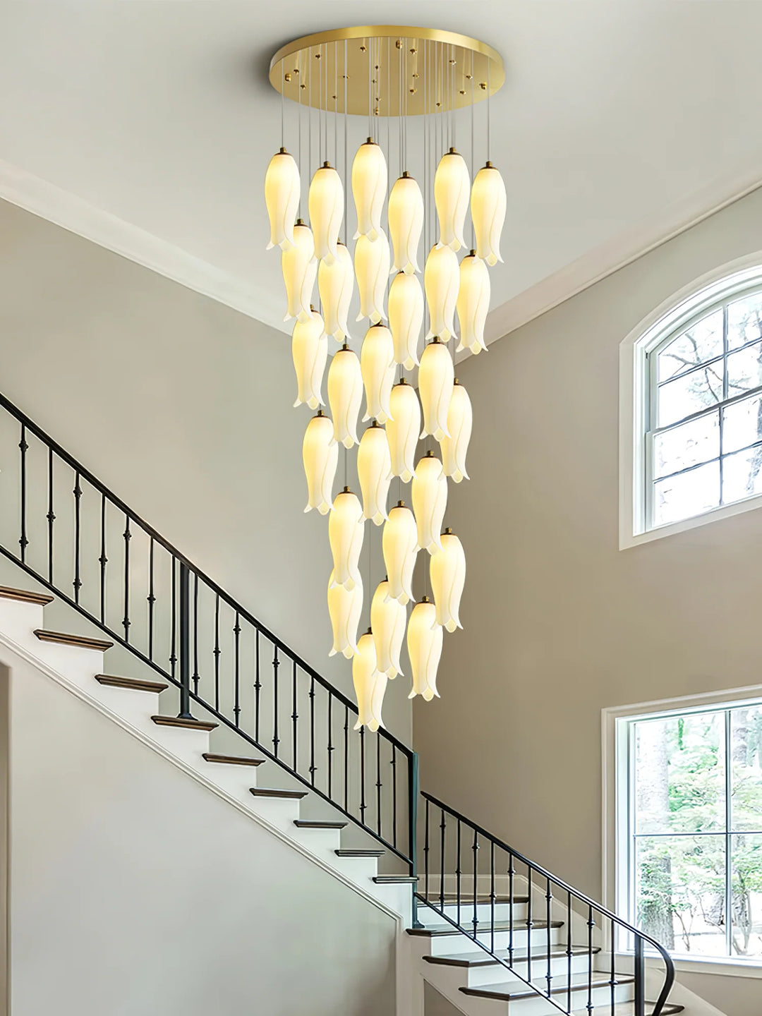 Luma_Flora_Stairs_Chandelier_12