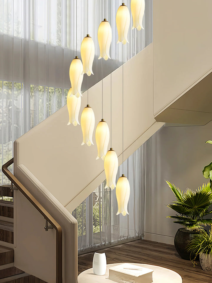 Luma_Flora_Stairs_Chandelier_14