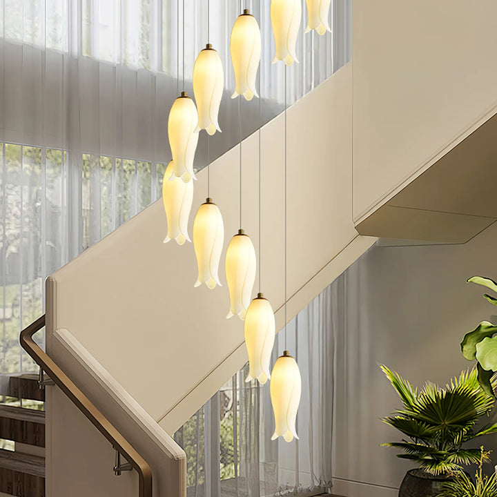 Luma_Flora_Stairs_Chandelier_6
