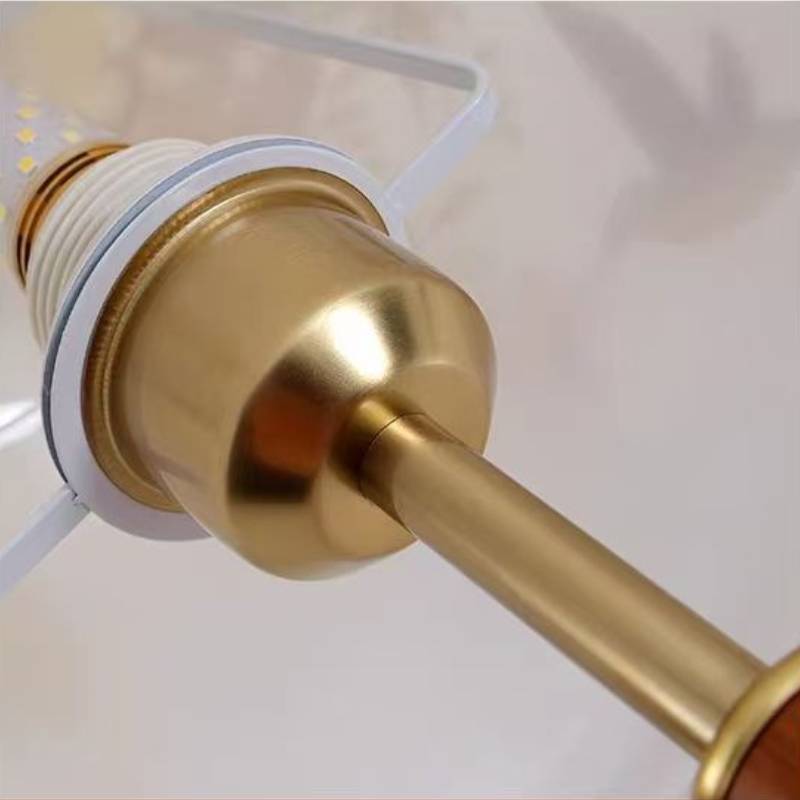 Magpie_Glass_Table_Lamp_05